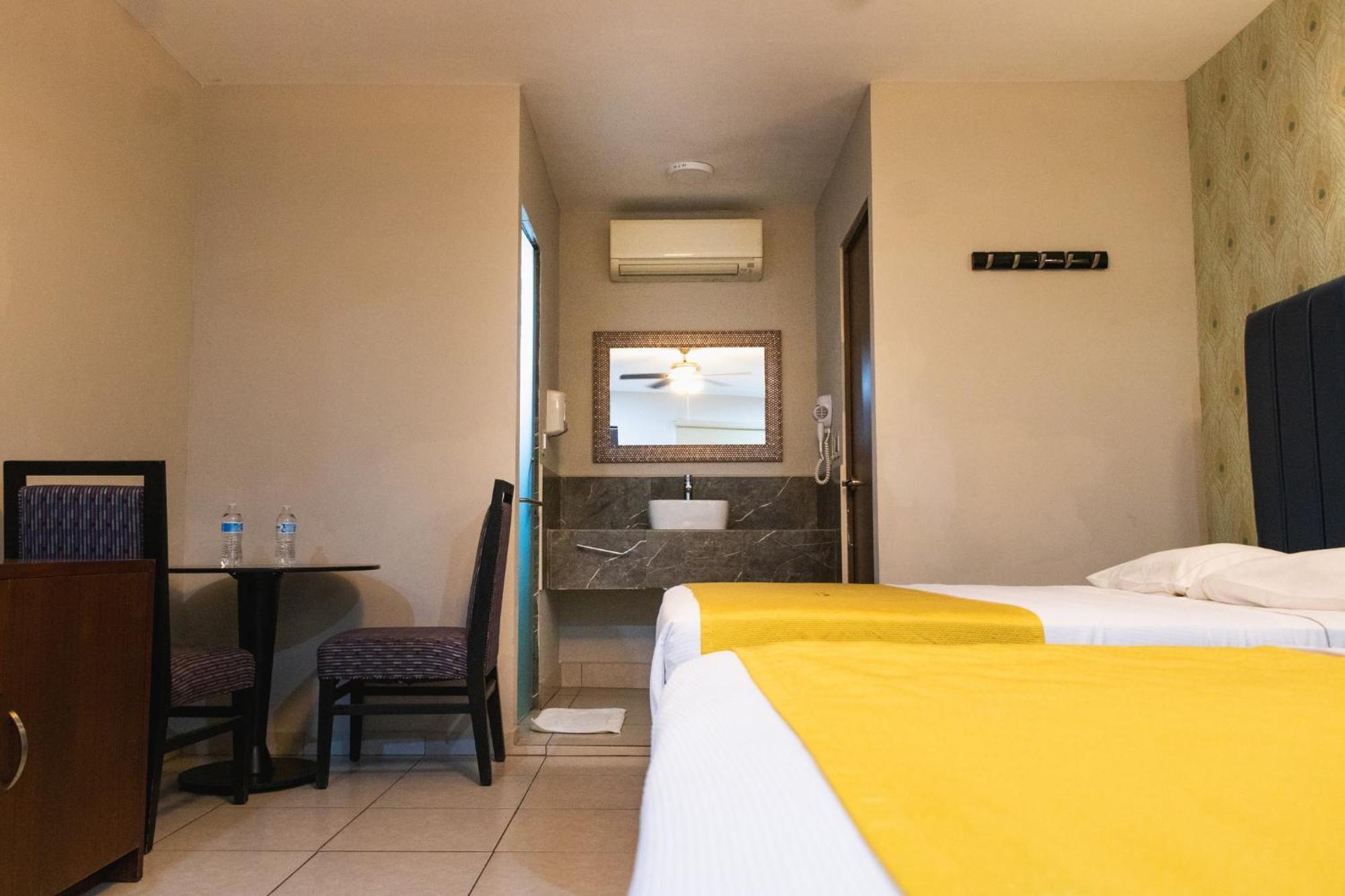 Hotel Maioris El Diez Culiacán Εξωτερικό φωτογραφία
