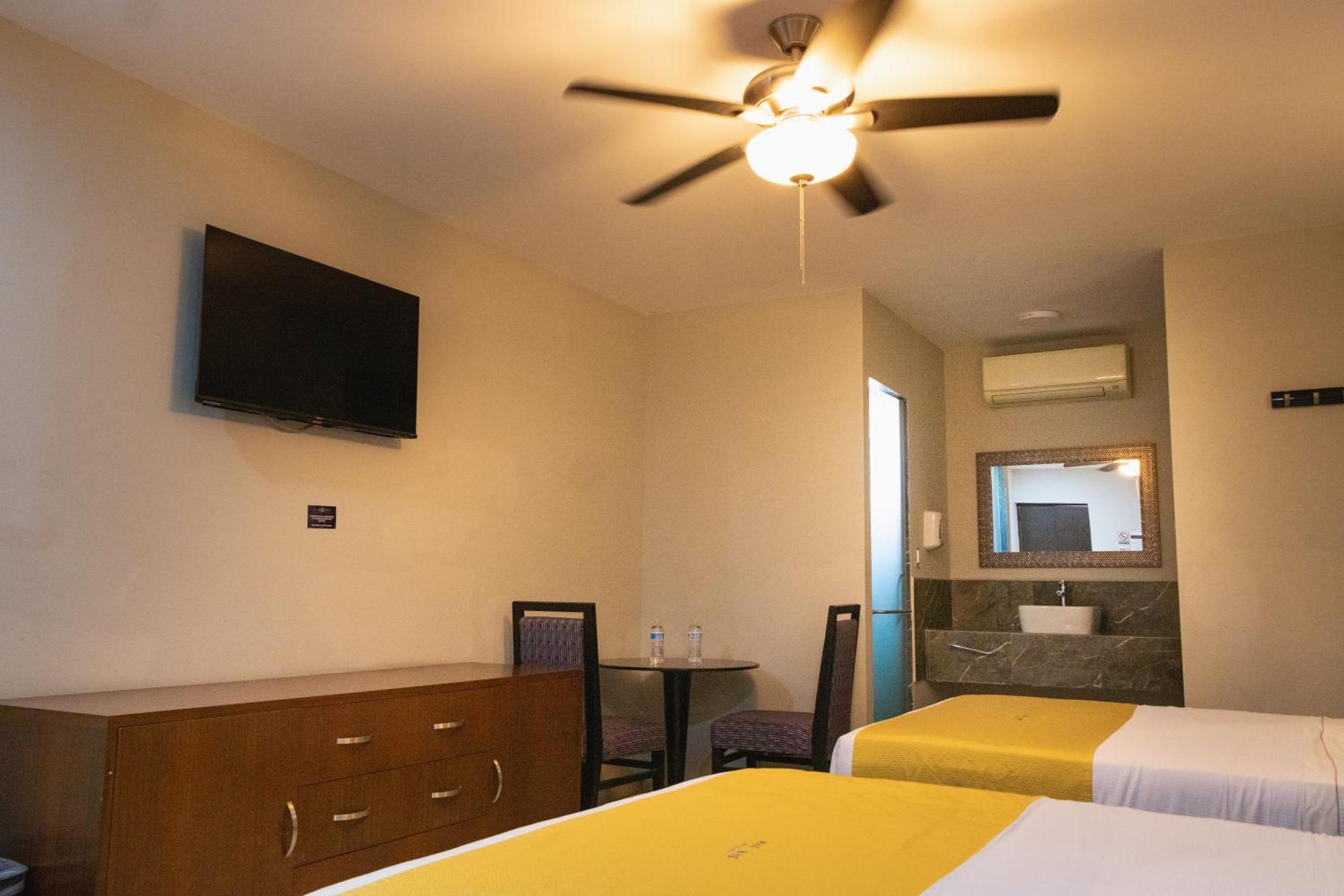 Hotel Maioris El Diez Culiacán Εξωτερικό φωτογραφία